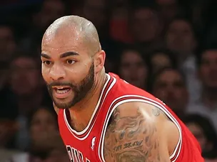 Boozer suffers freak injury