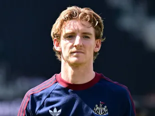Barcelona 'reach agreement' over Gordon personal terms with ideal transfer timeline 'revealed'