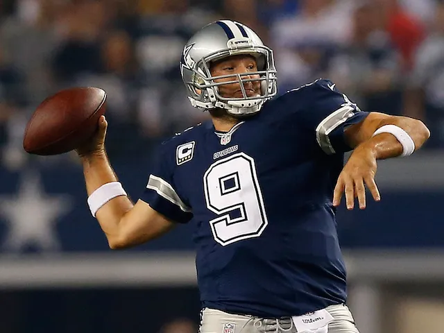 Half-Time Report: Romo return sparks Cowboys against Dolphins