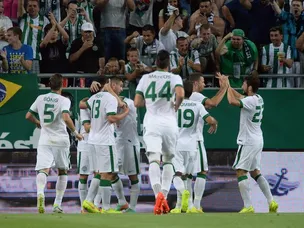 Late Fabregas goal gives Chelsea win