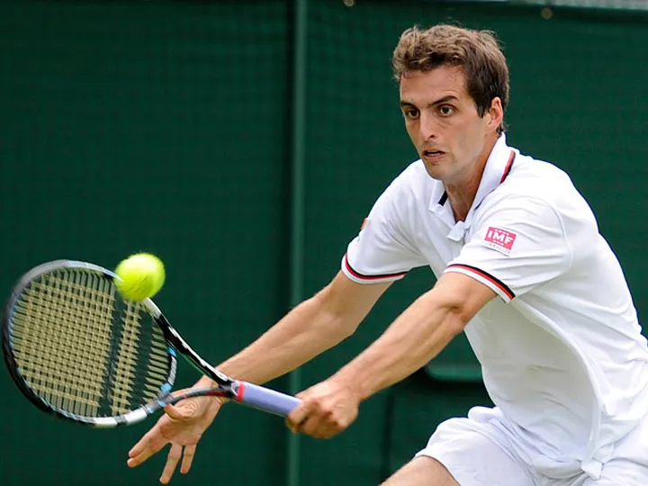 Ramos sees off Stepanek