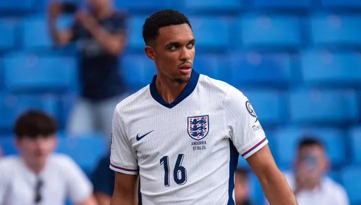 Man Utd legend comments on TAA's high-profile England World Cup snub
