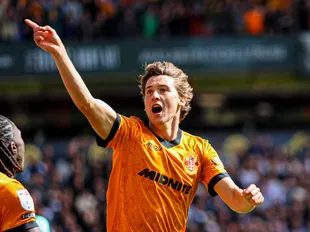 "Thrown to the lions": Wolves star Lopez critical of Pereira choices after Molineux arrival