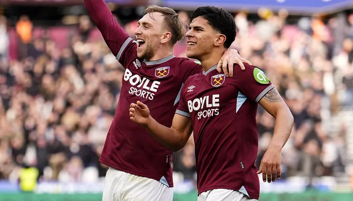 Manchester City 'extensively' tracking Man Utd target as asking price revealed