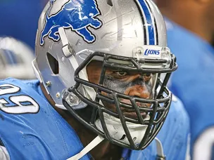 Lions suspend defensive tackle Mosley