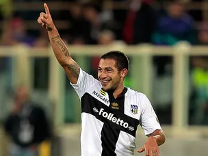 Parma hit late to rescue draw