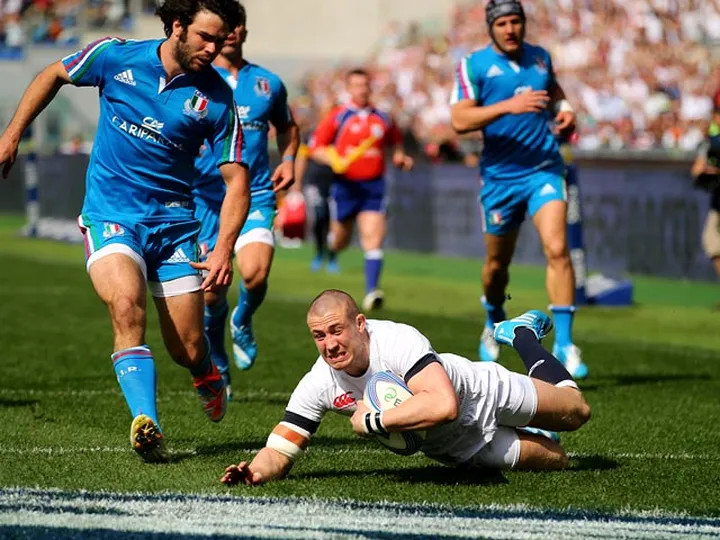 Care: 'Brown among world's best full-backs'