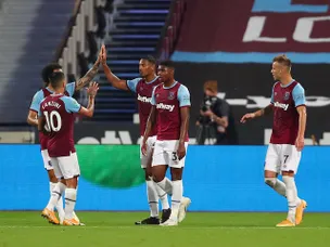 David Moyes hopeful of Sebastien Haller scoring run after EFL Cup brace