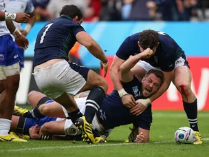 Scotland reach RWC quarter-finals