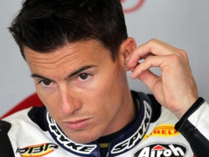 Rider James Toseland retires