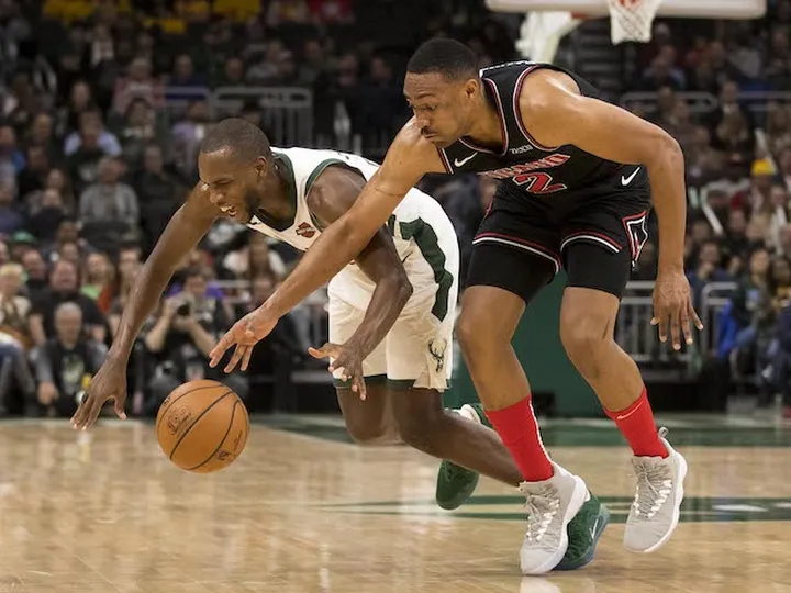 Last-gasp Khris Middleton three-pointer earns victory for Milwaukee Bucks