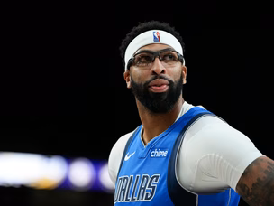 Three franchises chase Anthony Davis