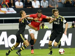 Henriquez salvages United draw