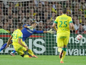 Lens lose on Ligue 1 return