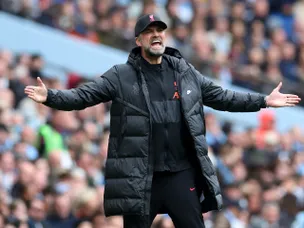 Jurgen Klopp: 'We will not stop chasing the title'