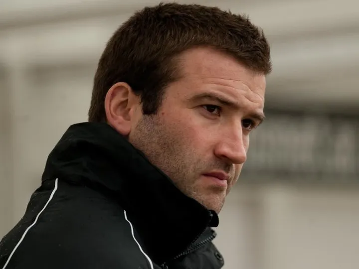 Powell steps down as Broncos coach