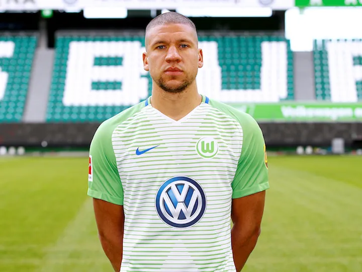 Celtic 'prepare Jeffrey Bruma bid'