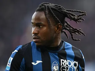 10 players who were expected to move but stayed put this summer