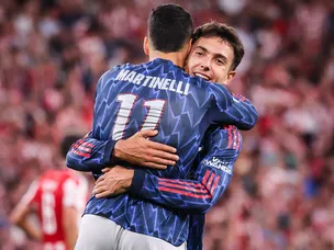 Rousing replacements Martinelli, Trossard inspire Arsenal to record-breaking win