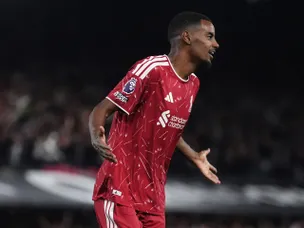 Irresistible Isak at the double as Liverpool down Ipswich at Portman Road