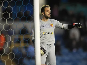 Almunia returns for Watford