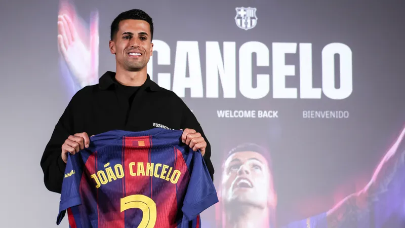 "It’s not easy" - Flick delivers update on Cancelo's future at Barcelona