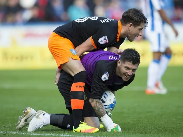 Saints want Owls keeper Westwood?