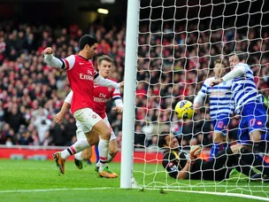 Arsenal scrape past 10-man QPR