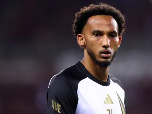 Premier League 'calling' for Juventus defender as Italian club eye possible opportunity