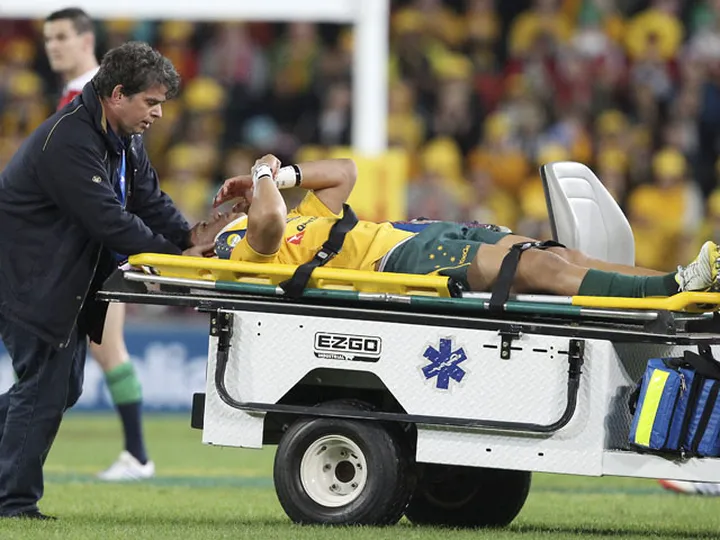 Australia given Lealiifano boost