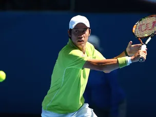 Nishikori eases into Barcelona quarters
