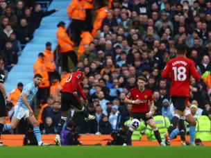 Watch: Marcus Rashford opens scoring in Manchester derby with 25-yard screamer