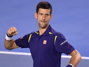 Novak Djokovic sets up Roger Federer semi