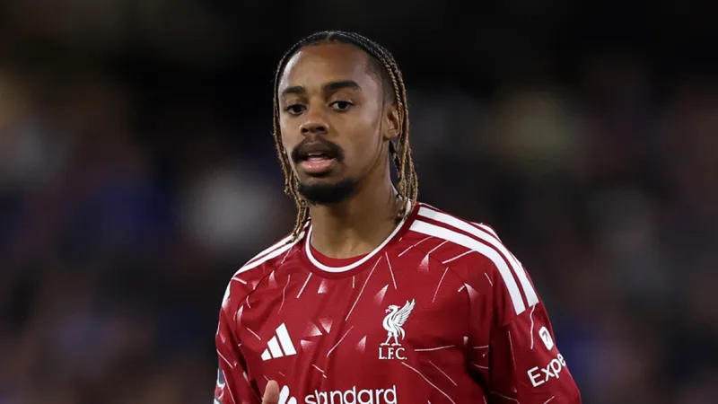 "The only thing" - Iraola drops Barcola hint for Liverpool vs. Atletico