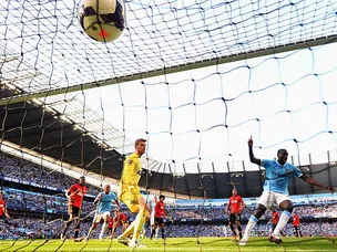 Breathtaking Man City destroy Utd