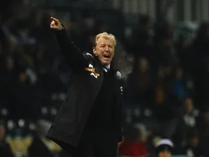 McClaren hails "awesome" performance