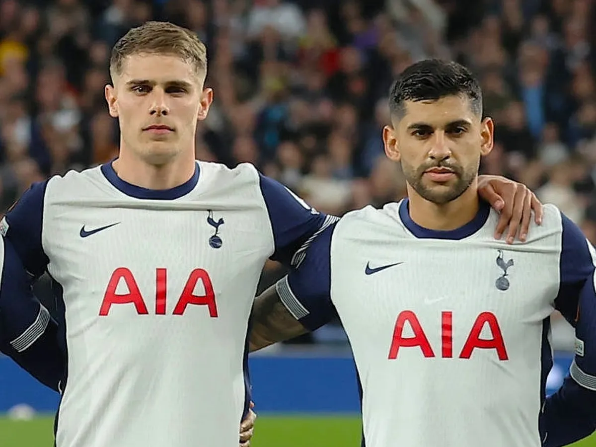 Tottenham plan 'formal talks' with defender over new long-term contract