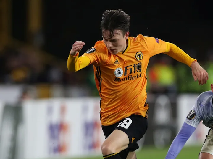 Oskar Burr signs new three-and-a-half-year Wolves deal