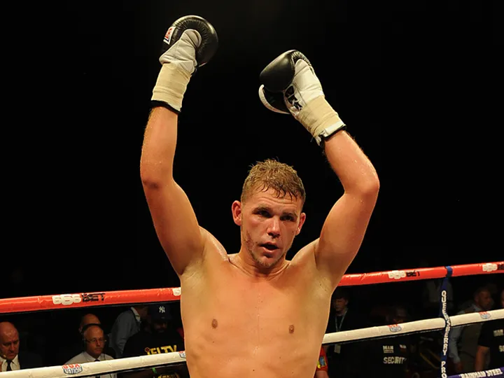 Saunders beats Eubank Jr on points