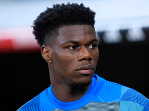 Over to you, Aurelien: Tchouameni must 'follow Casemiro's lead' in order to join Man United