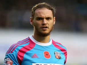 Button: 'Missing playoffs would be failure'