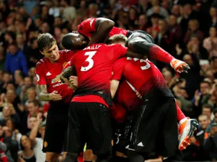 Man Utd off to winning start against Foxes
