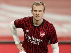 Rob Holding starts for Arsenal against Norwich, Aubameyang left out
