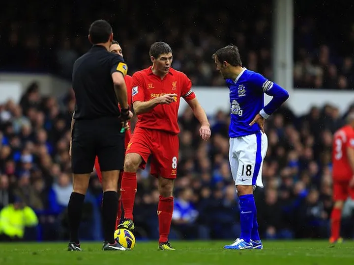 Gerrard slams Neville for diving