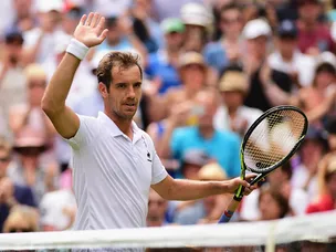 Gasquet thumps Cilic to reach quarters