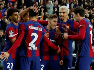 Barcelona overcome Napoli to reach Champions League quarter-finals