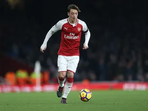 Wenger confirms Ozil will start Europa tie