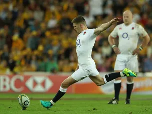England defeat Australia in first Test
