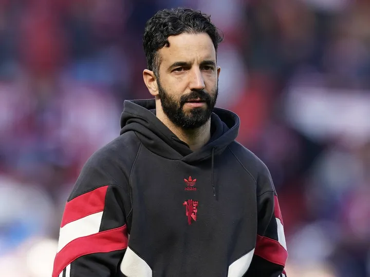 United make 'fair valuation' offer for key midfield target in revamp