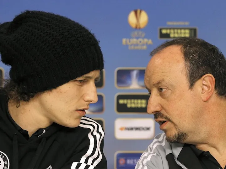 Benitez wants Luiz at Napoli?